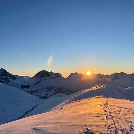 Apartment In The Heart Of Andalsnes Luaran gambar