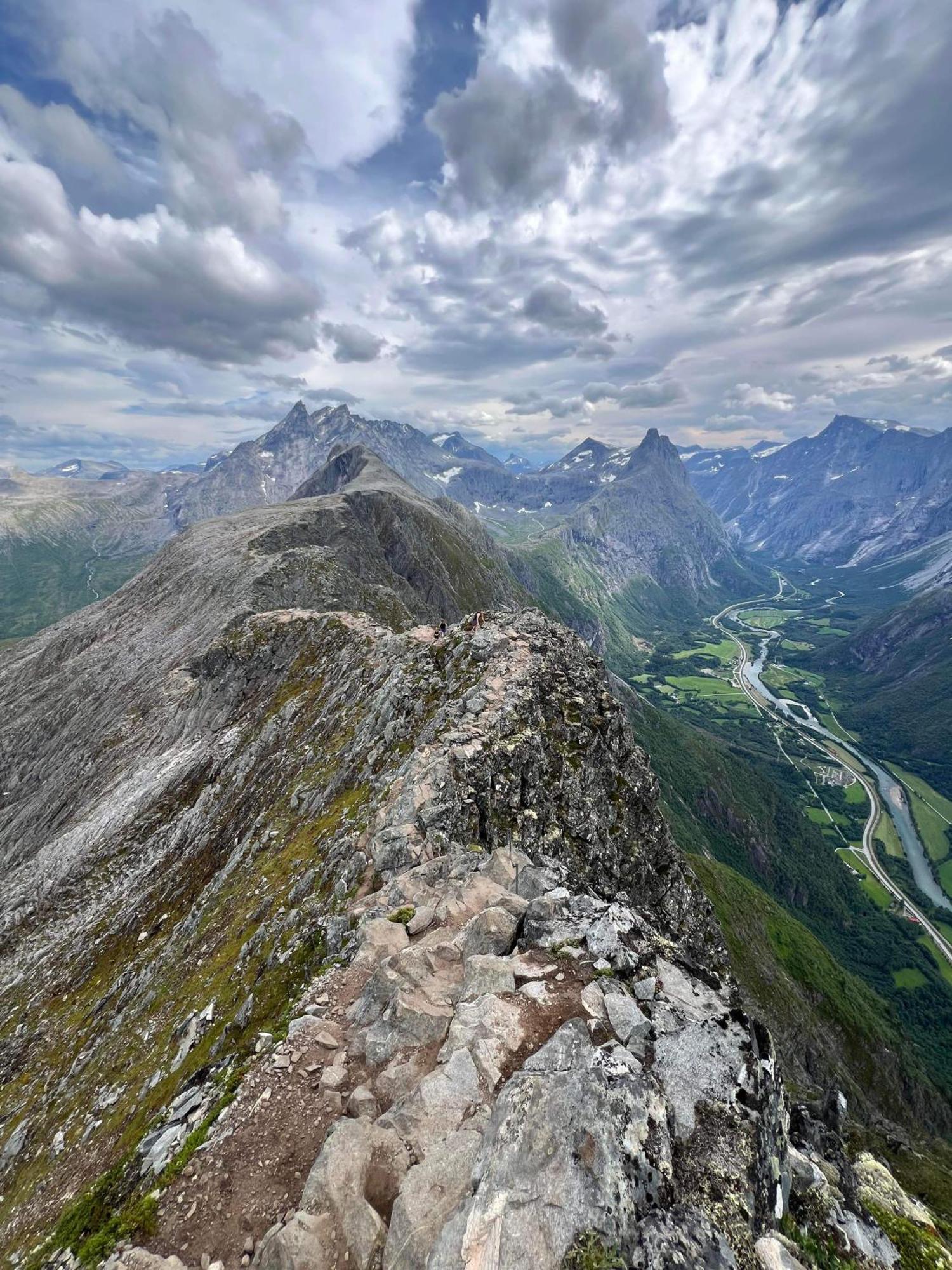 Apartment In The Heart Of Andalsnes Luaran gambar